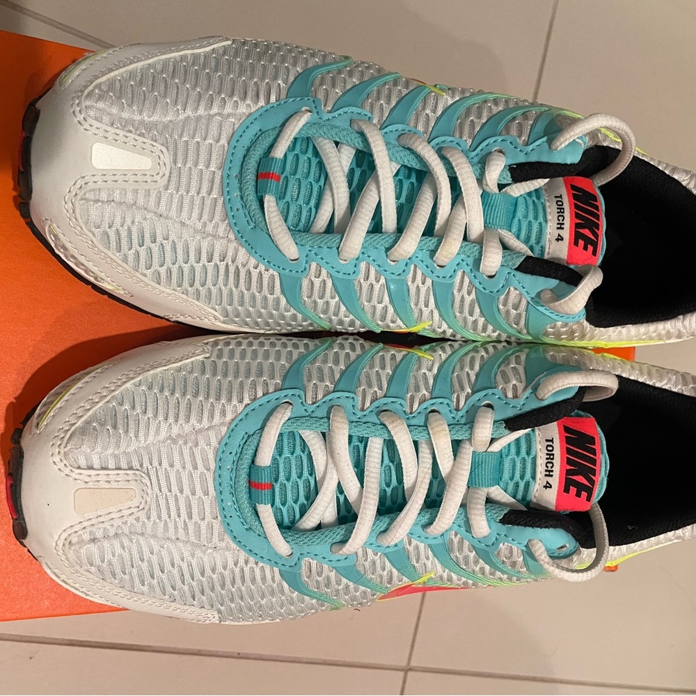 Women’s Nike Air Max Torch 4 - Picture 3 of 5